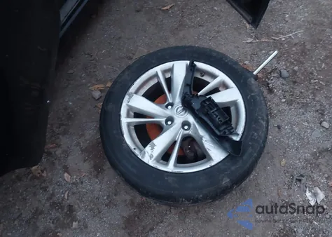 2015 Nissan Altima 2.5 Sv z USA, uszkodzony, nr VIN 1N4AL3AP8FC418585